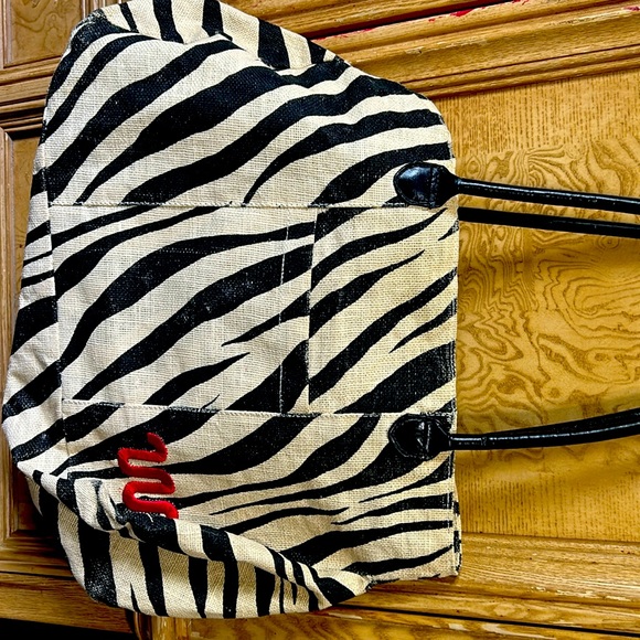 Haven’t used this bag in a while so need to get rid of it - Picture 1 of 1